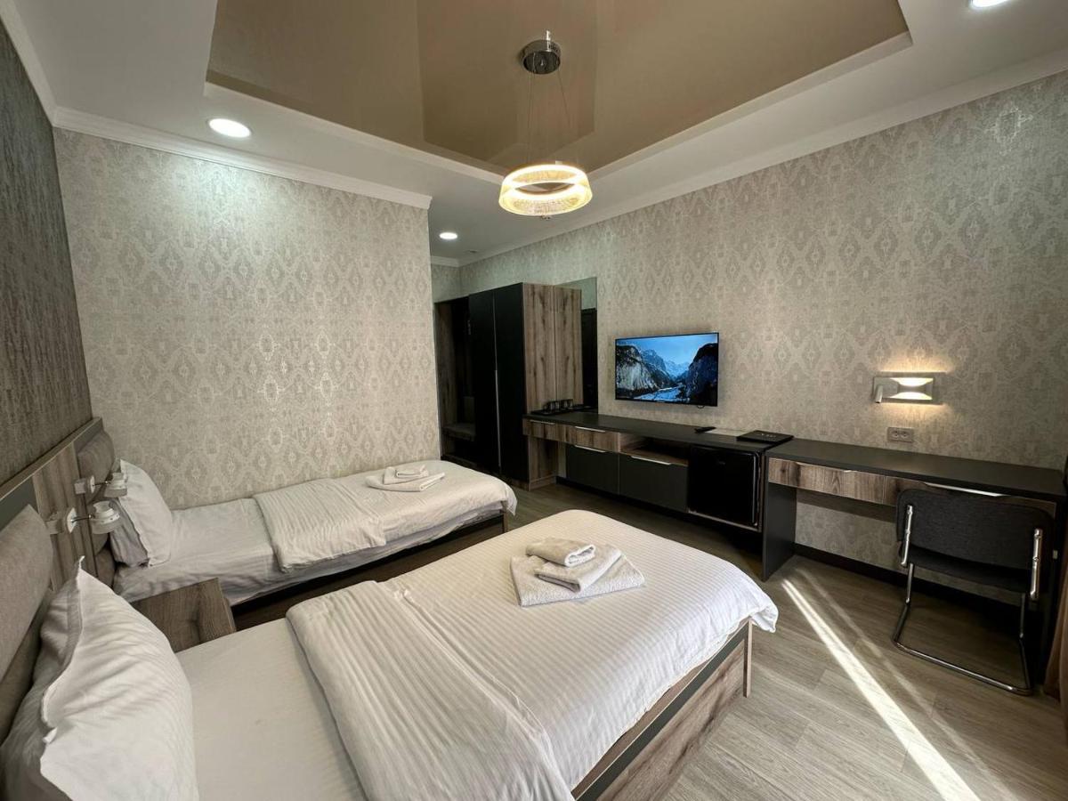 Vip Hotel Tashkent Bagian luar foto