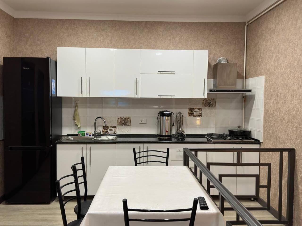 Vip Hotel Tashkent Bagian luar foto