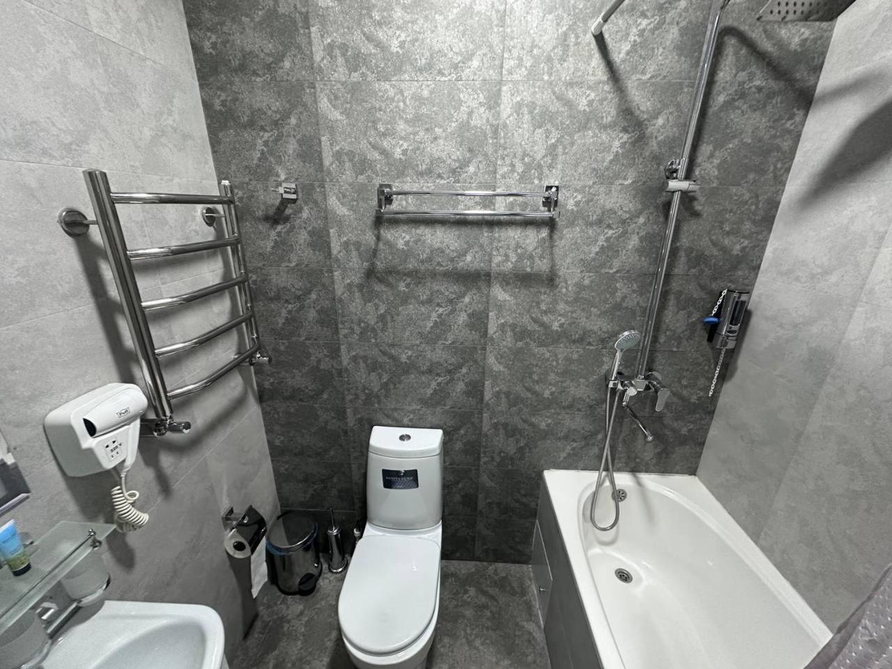 Vip Hotel Tashkent Bagian luar foto