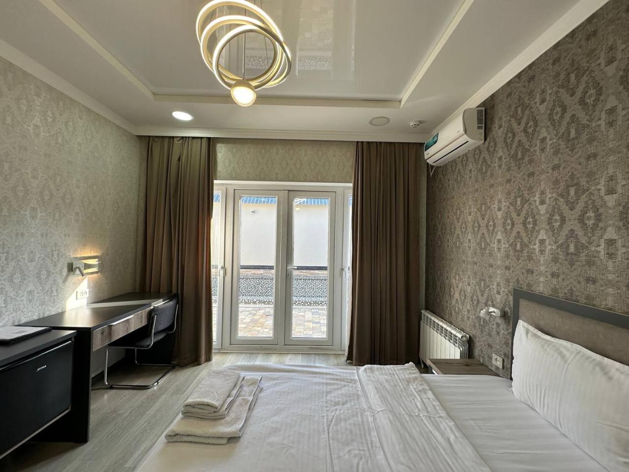 Vip Hotel Tashkent Bagian luar foto