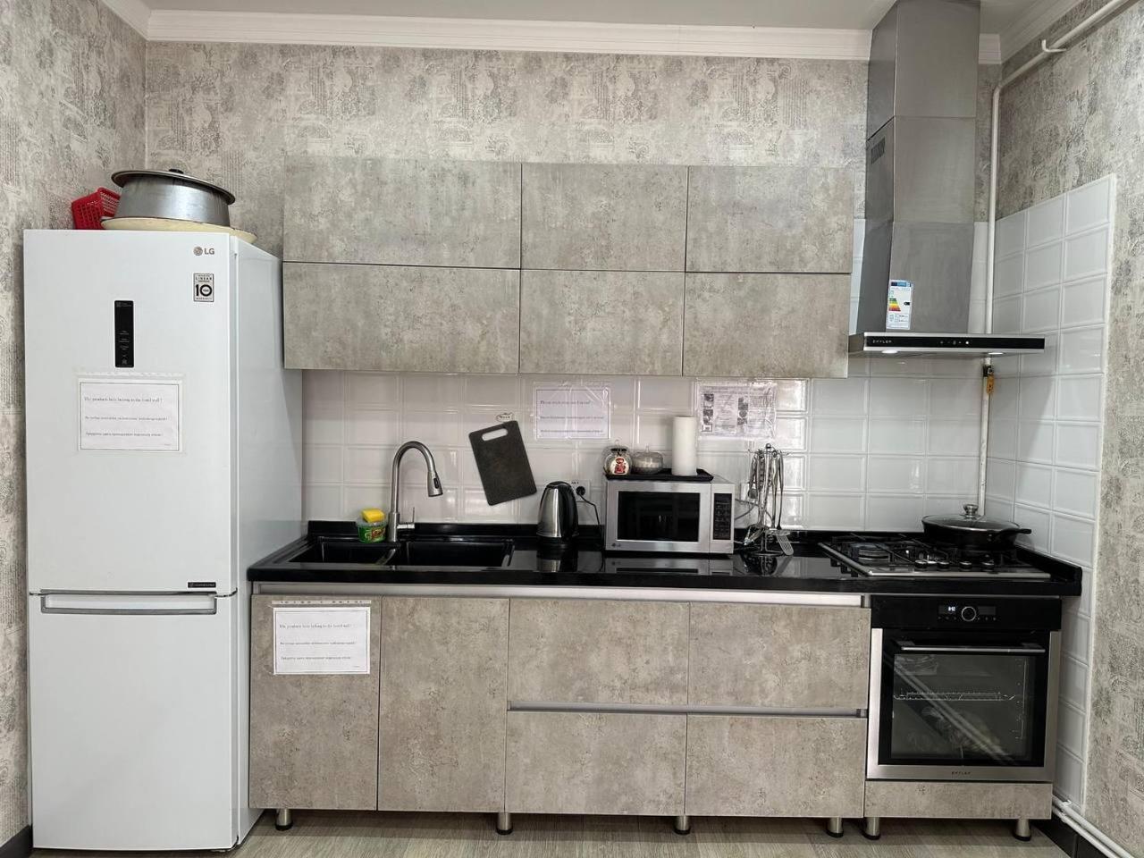 Vip Hotel Tashkent Bagian luar foto
